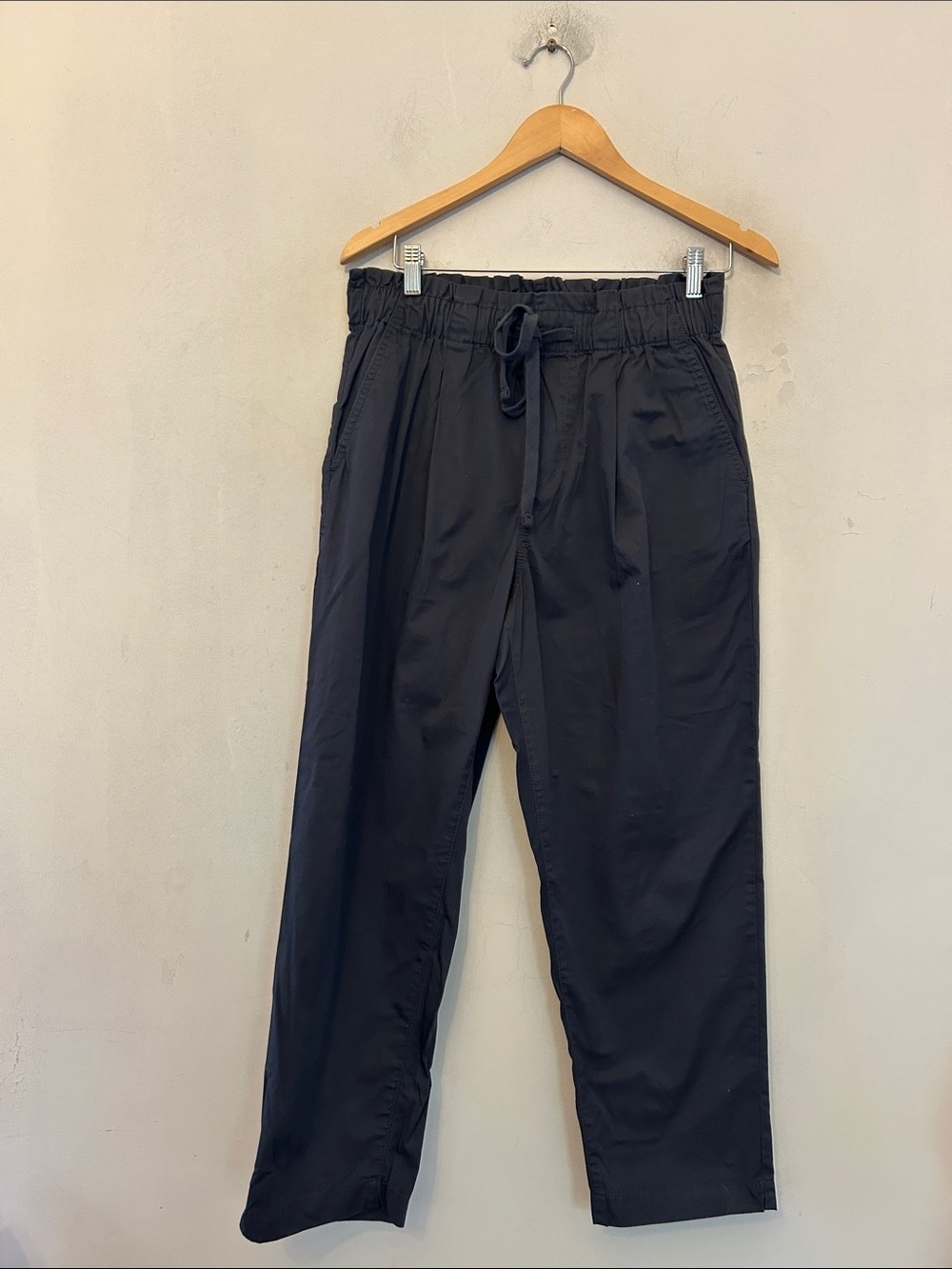Loft gray elastic waistband drawstring pants Size MP New